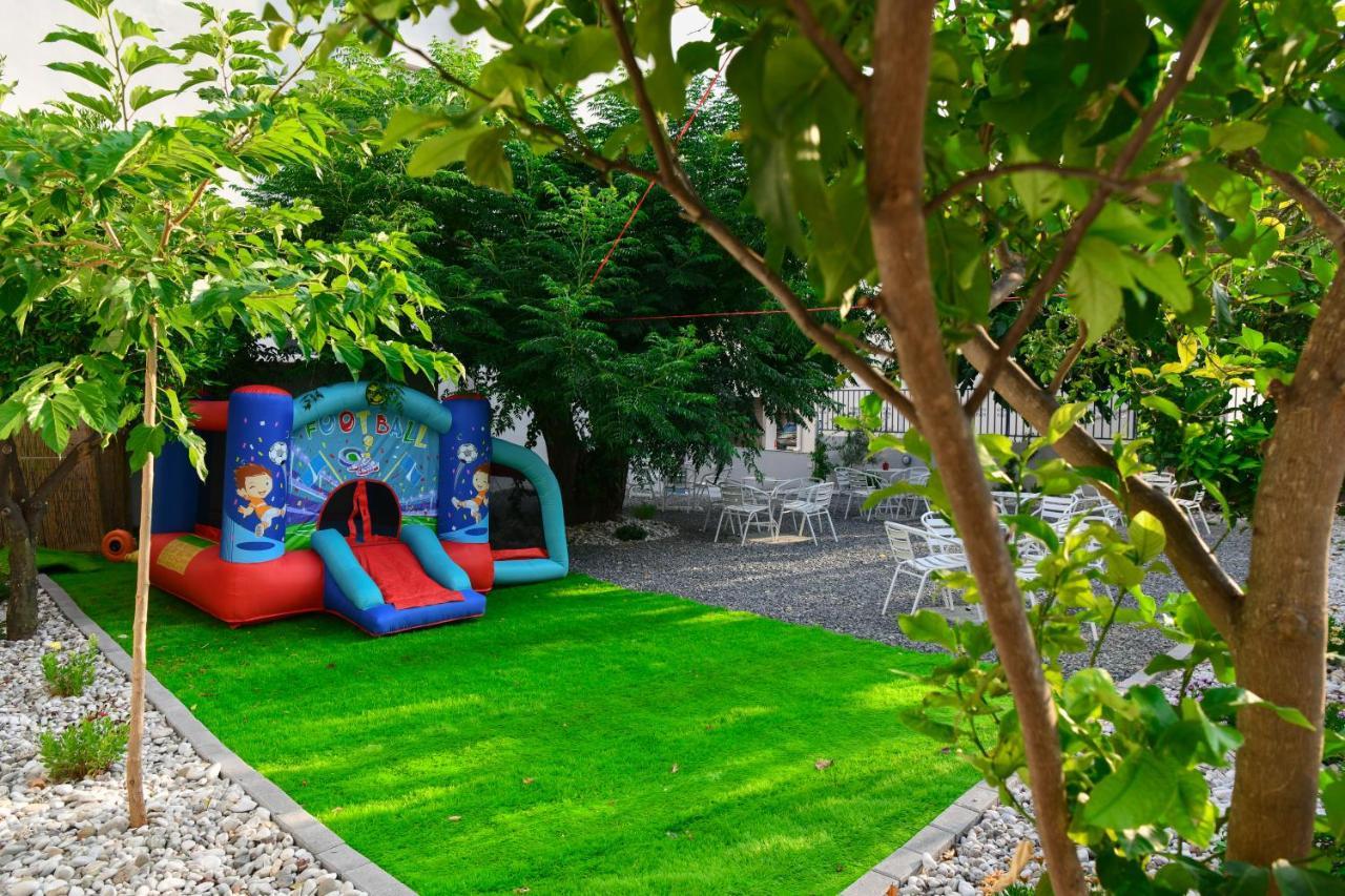 Aparthotel Acta