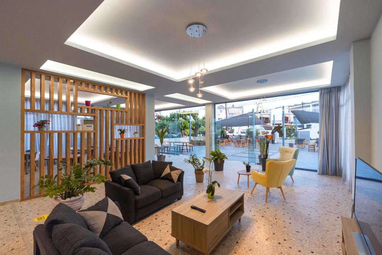 Acta Aparthotel