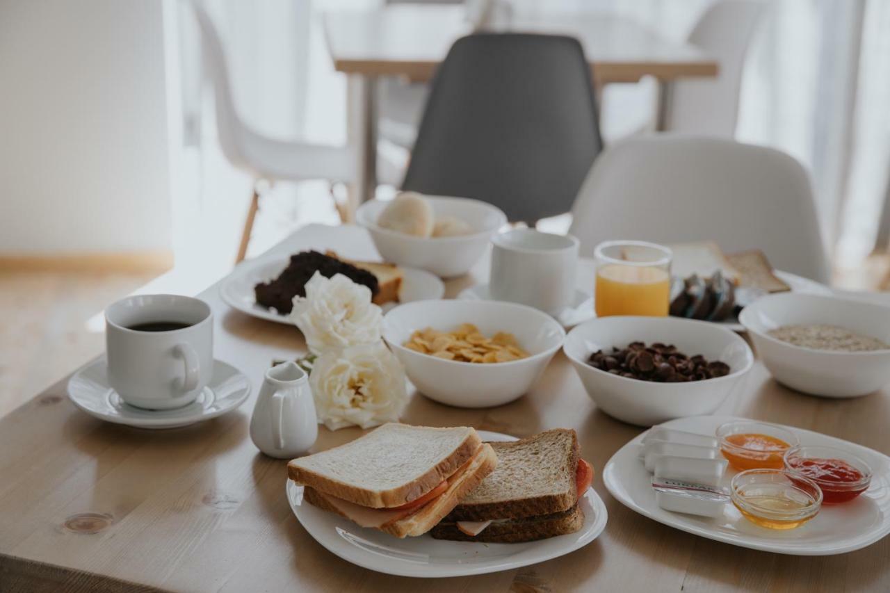 Acta Aparthotel *